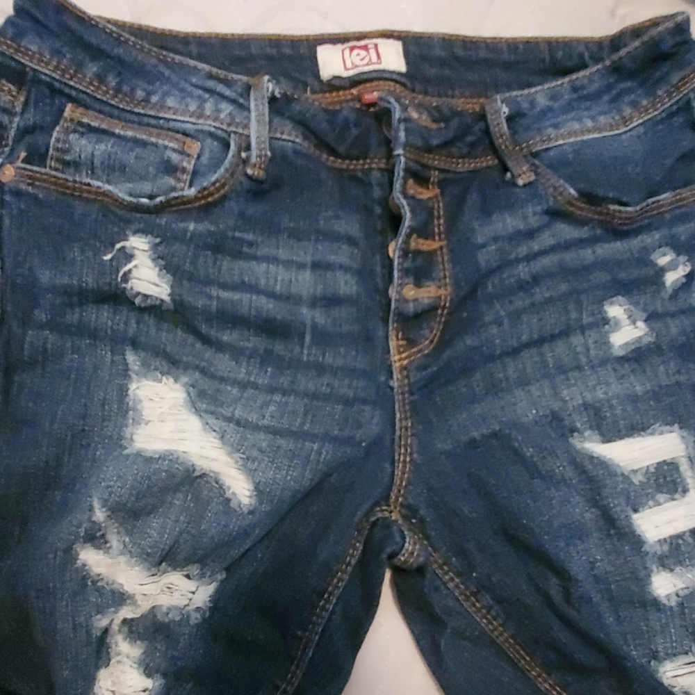 Jeans - Picture 1 of 5